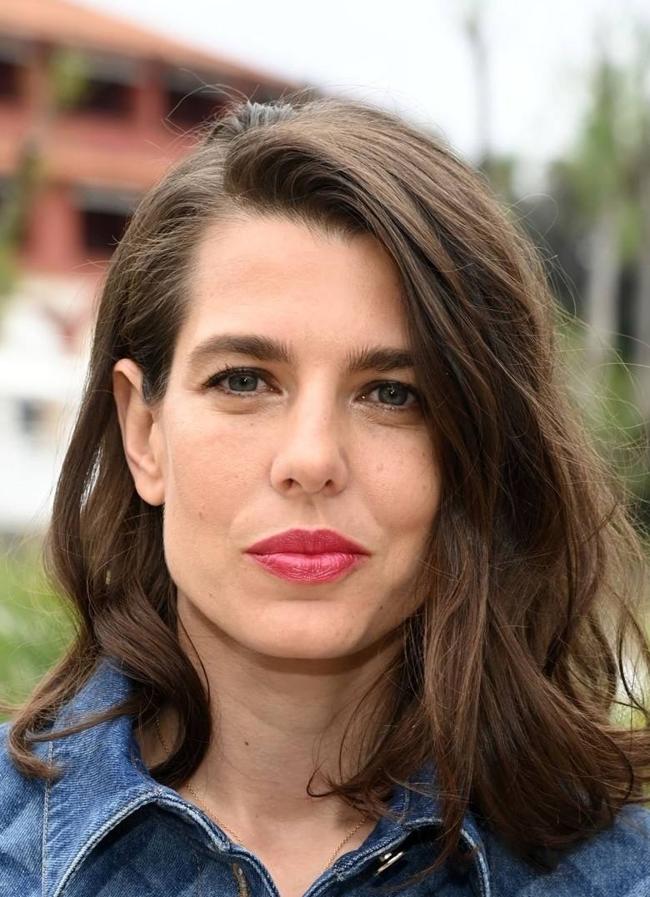 Carlota Casiraghi con melena ondulada/@carlotacasiraghi_info