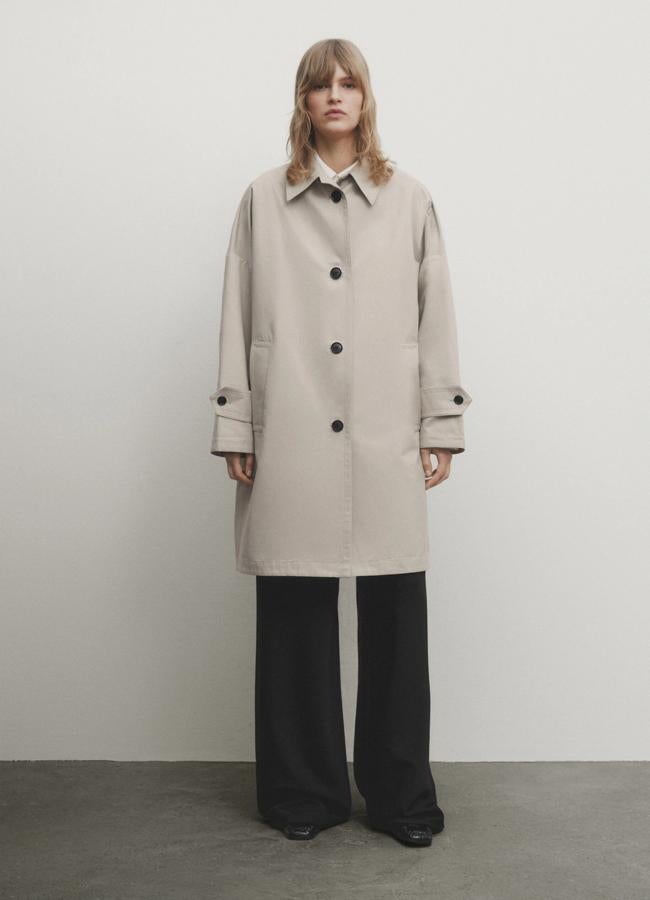 Gabardina de Massimo Dutti, 149 euros.