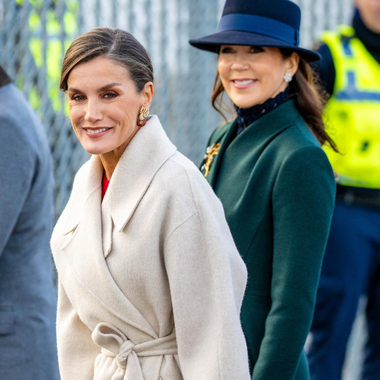 Doña Letizia junto a los futuros reyes de Dinamarca. / /GTRES