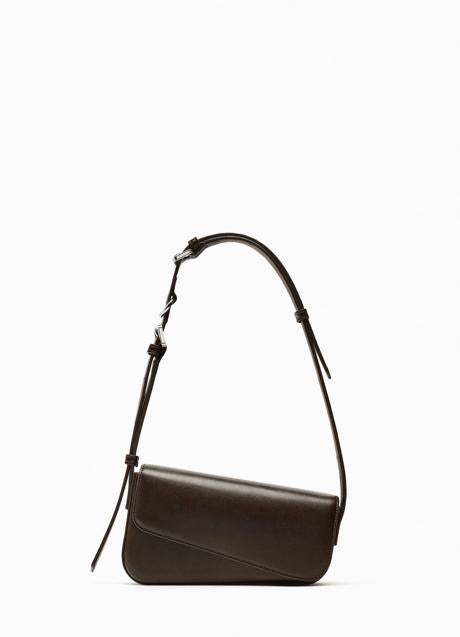 Bolso marrón de Zara (29,99 euros)