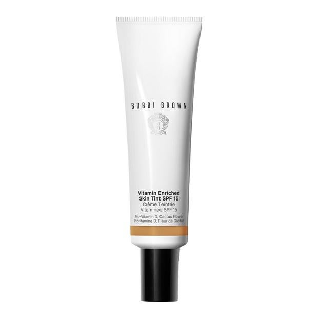 Base de maquillaje Vitamin Enriched Skin Tint de Bobbi Brown.