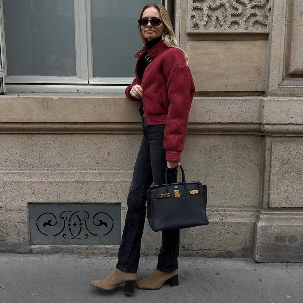 Chaquetas rojas para llevar la tendencia del pop of red que triunfa en Instagram