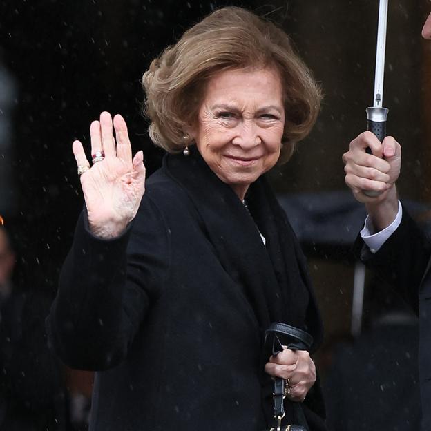 La reina Sofía en el funeral de Vittorio Emanuele de Saboya.