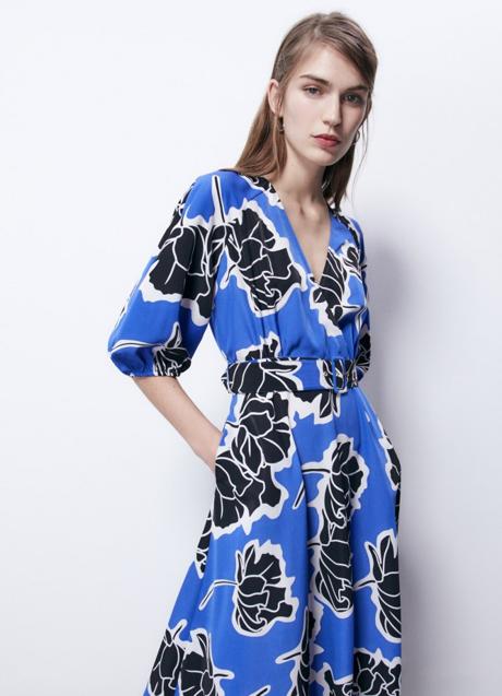 Vestido estampado de Sfera (29,99 euros)