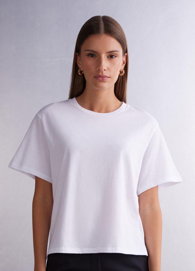 D nde Encontrar Las Mejores Camisetas B sicas En Blanco Mujerhoy