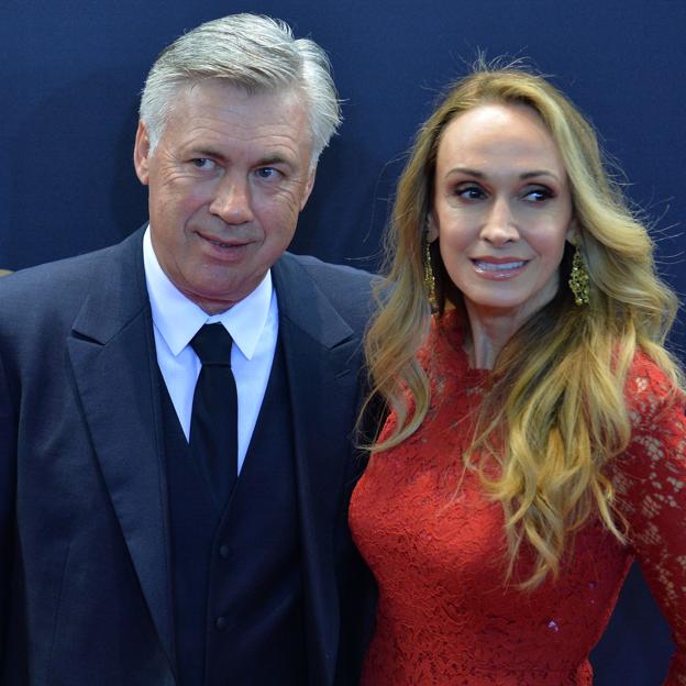 Carlo Ancelotti, con su mujer Mariann Barrena McClay.