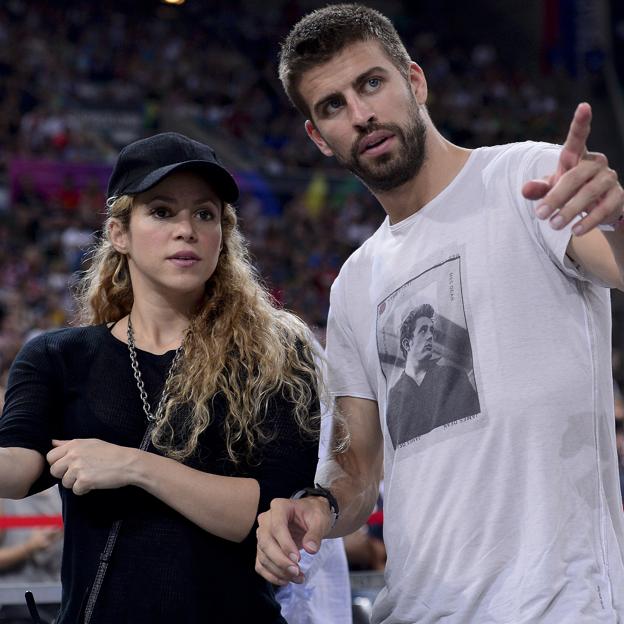 Shakira y Gerard Piqué, cuando aún disfrutaban de un matrimonio exitoso, sin oscuras sombras de la infidelidad y delitos contra la Hacienda Pública. 