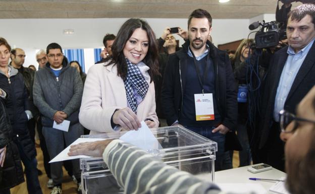 Marcela Topor, mujer de Puigdemont. 