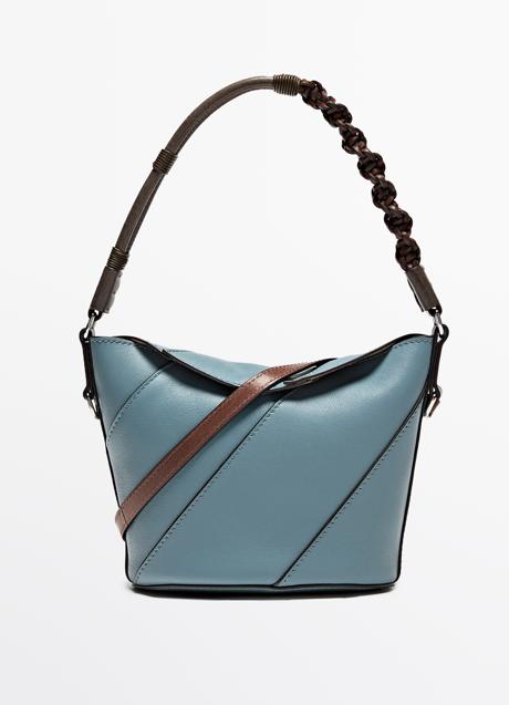 Bolso de piel de Massimo Dutti (129 euros euros)