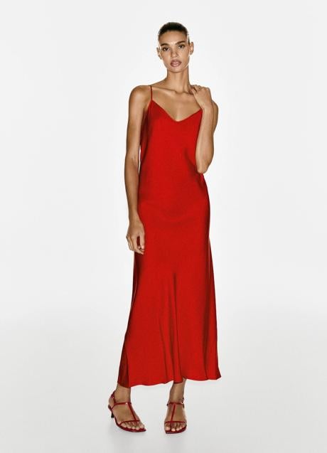 Vestido rojo de Massimo Dutti (79,95 euros)