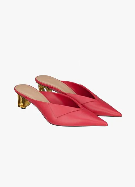 Zapatos rojos de Zara (79,99 euros)