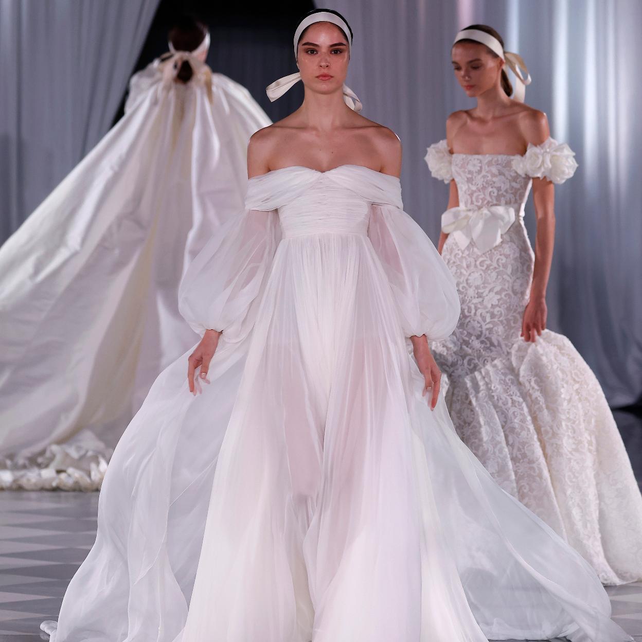 Giambattista Valli durante la Barcelona Bridal Fashion Week 2024. /D.R.