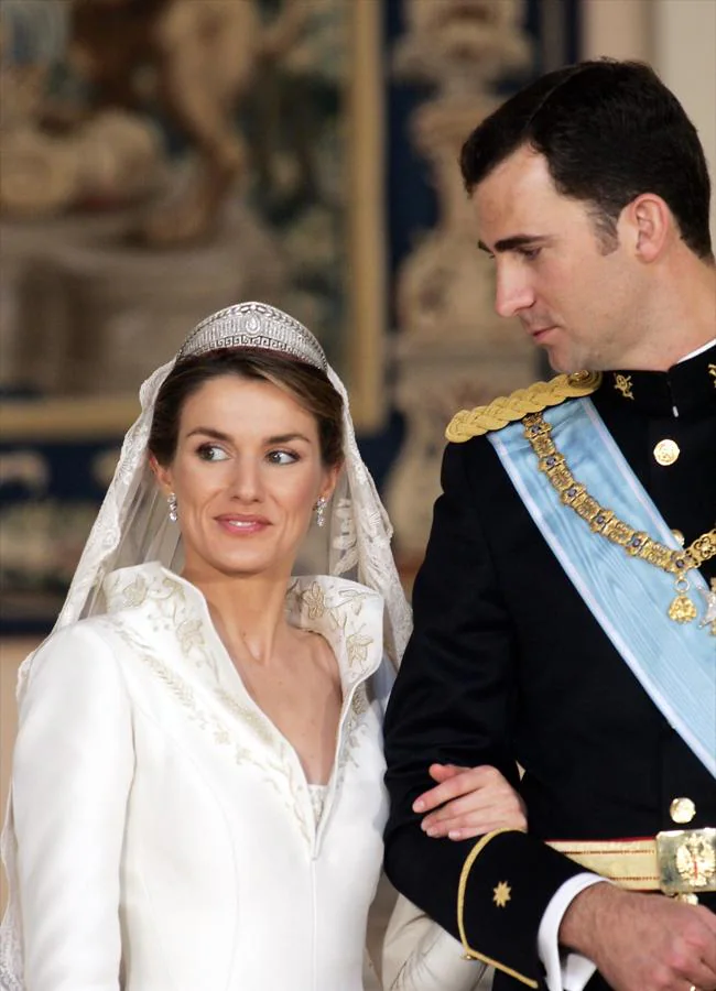 Doña Letizia con la tiara Prusiana el día de su boda.