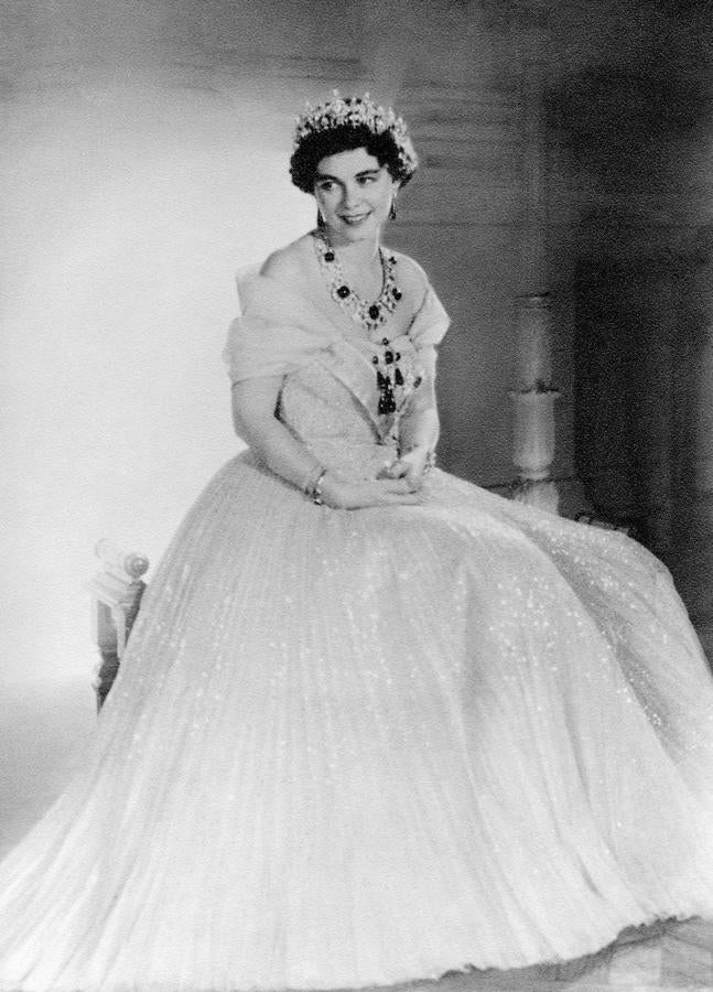 La reina Federica con la tiara griega con aderezo de esmeraldas. Foto: Getty. 