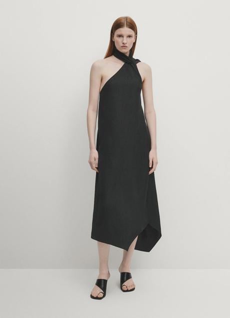 Vestido asimétrico de Massimo Dutti (79,95 euros)