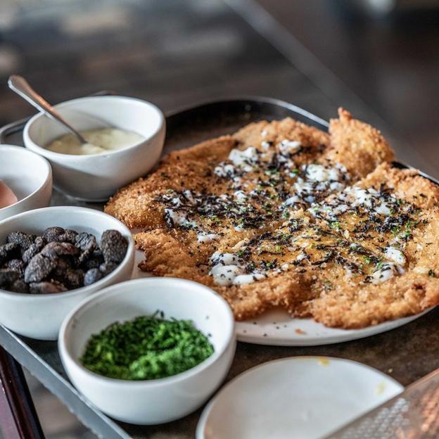 El escalope San Román de Fismuler, uno de los platos más solicitados por sus comensales. 