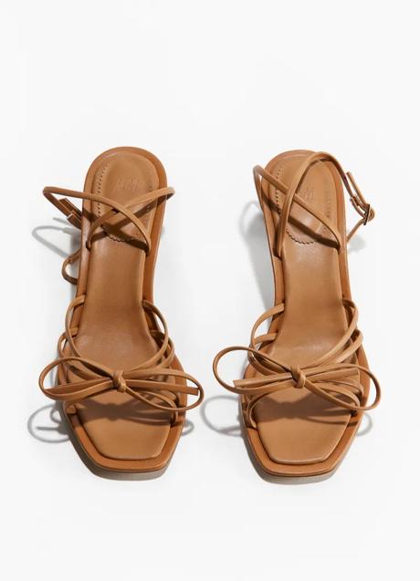 Sandalias de tacón de H&M (29,99 euros)