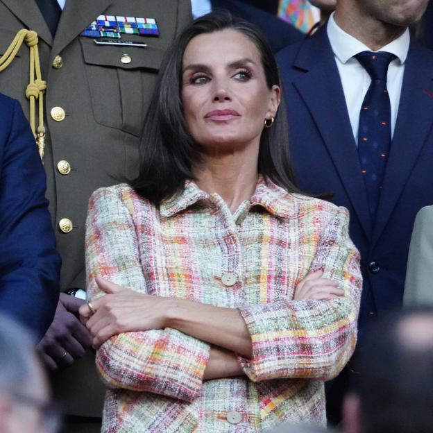 Lo que no se vio de Letizia en la Copa de la Reina: empatía con las perdedoras, el mal gesto de la Federación y un bebé en sus brazos