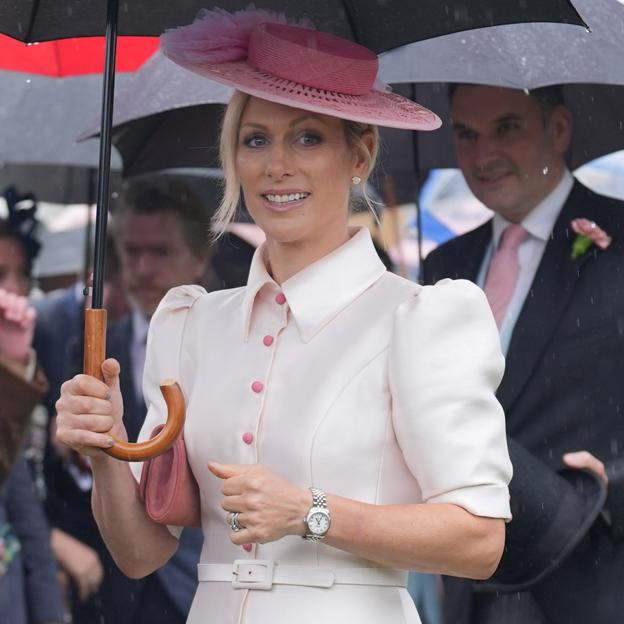 Sin Kate Middleton, Zara Tindall se convierte en la mejor vestida de la Garden Party: los detalles de su look de invitada perfecto