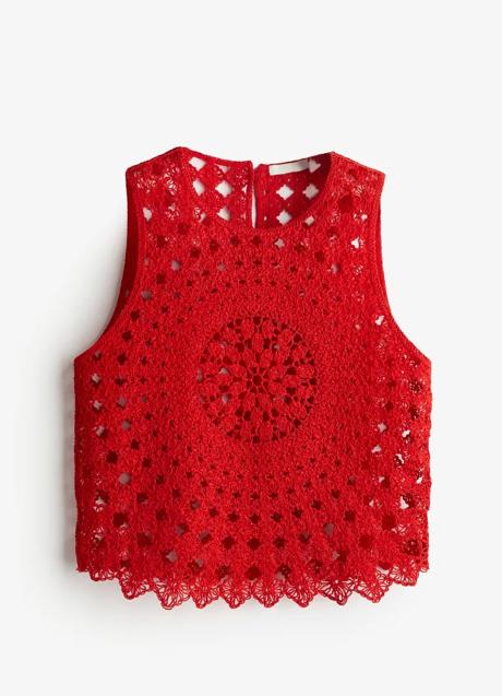 Top rojo de H&M (19,99 euros)