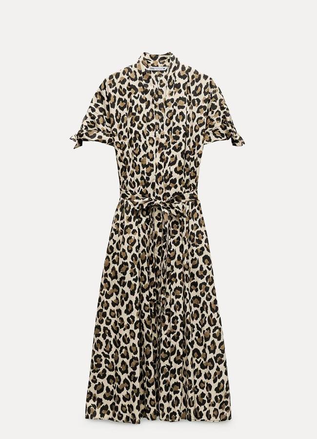 Vestido camisero con estampado animal de Zara (49,95€)