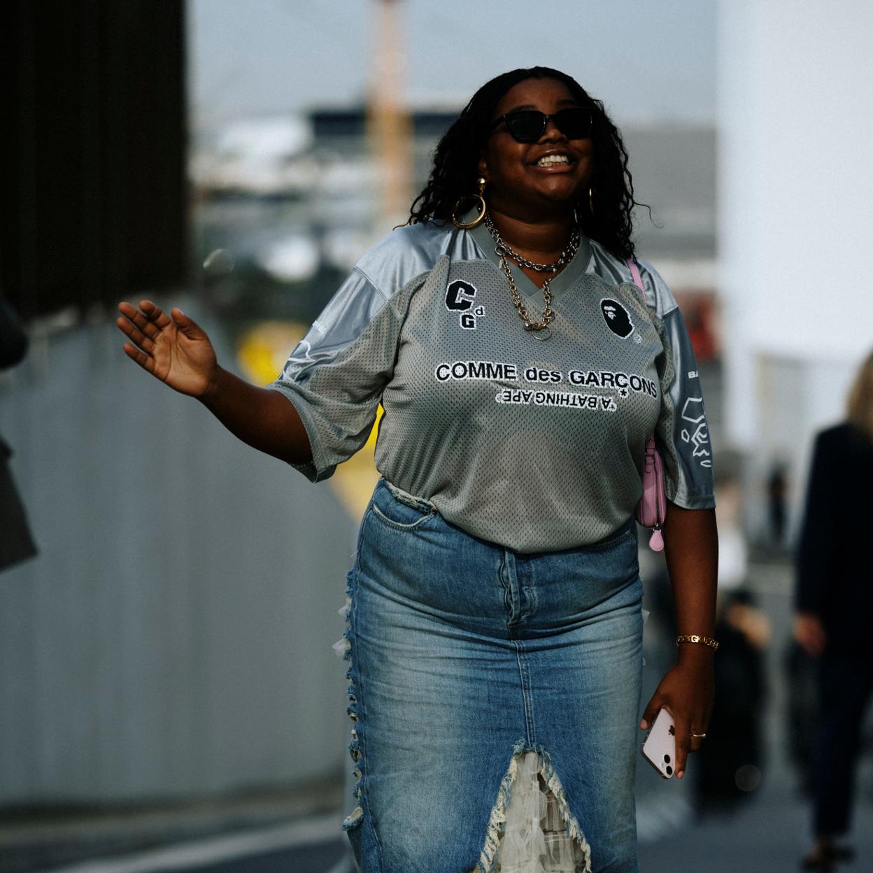 Vuelve el Bloke Core, la tendencia de llevar camisetas inspiradas en el fútbol que confirma Stradivarius