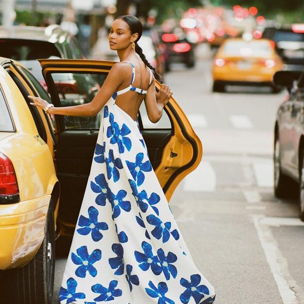 Estos vestidos de flores son los favoritos del verano.