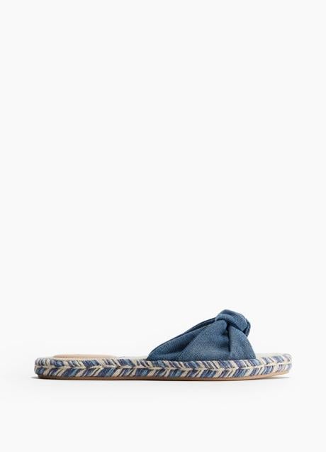 Sandalias planas de H&M (15,99 euros)