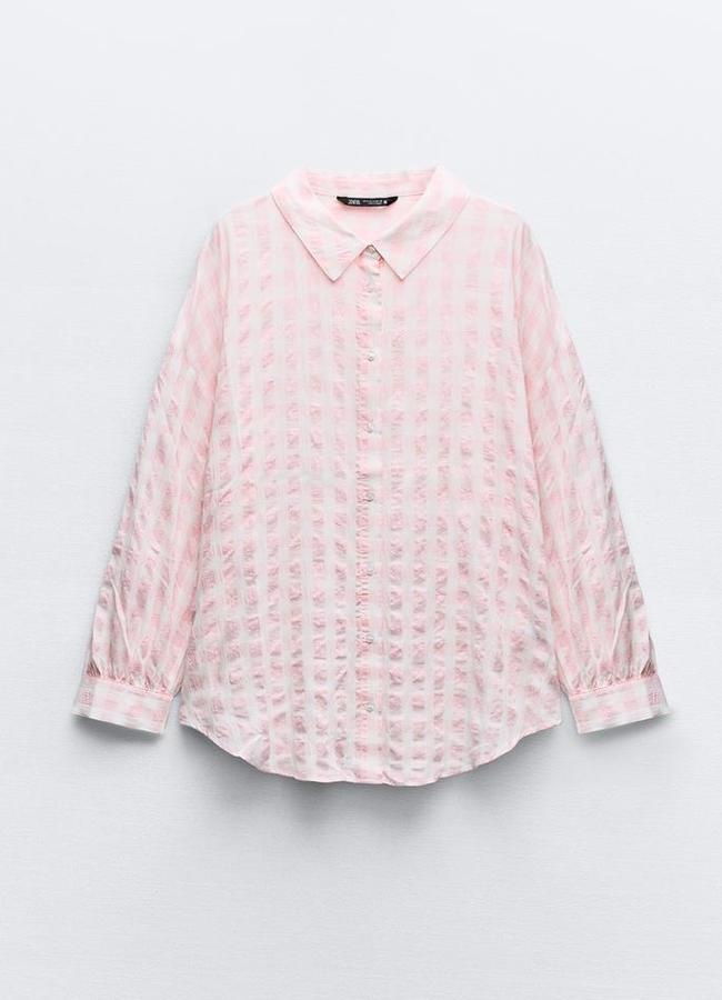 Camisa oversize cuadro vichy de Zara (25,95€)