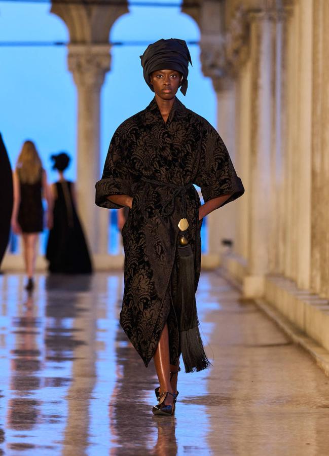 Desfile de la colección resort de Max Mara en el Palazzo Ducale de Venecia. Foto: Cortesía.