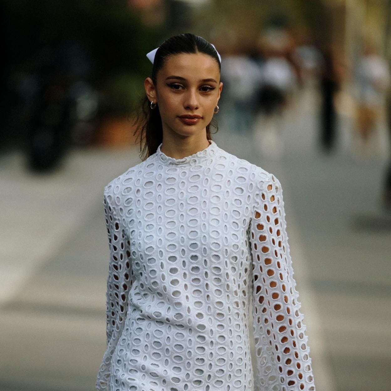 Dónde comprar un vestido blanco que siente bien todo el verano