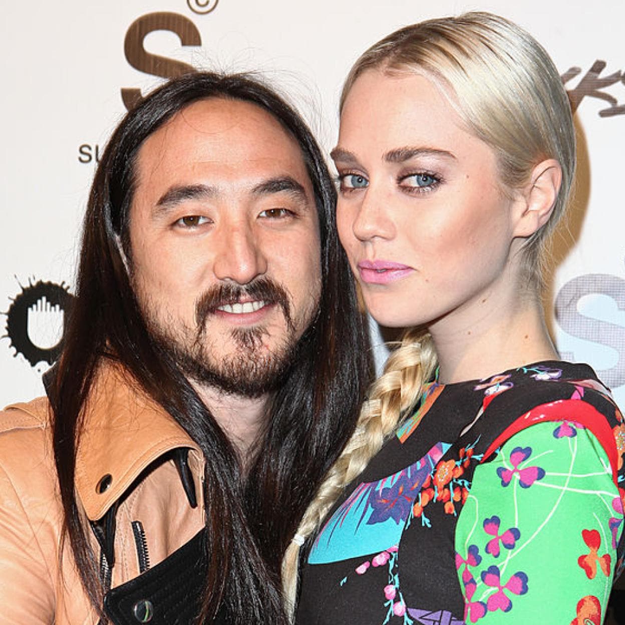 Steve Aoki, el DJ más excéntrico del mundo, junto a su mujer Tiernan Cowling. 