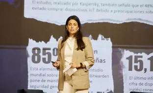 Hazel Díez Castaño, CISO de Santander: «Necesitamos a mujeres hablando de ciberseguridad y referentes para las nuevas generaciones»