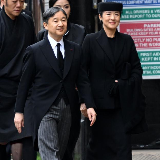 Naruhito y Masako, los emperadores de Japón en el funeral de Isabel II. 