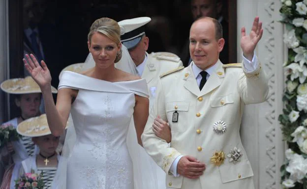Charlène y Alberto de Mónaco el día de su boda en 2011. 
