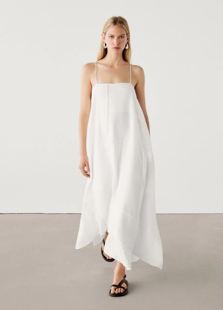 Vestido blanco de Massimo Dutti (149 euros)