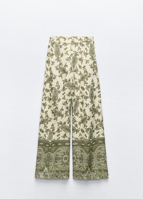 Pantalones estampados de Zara (29,99 euros)