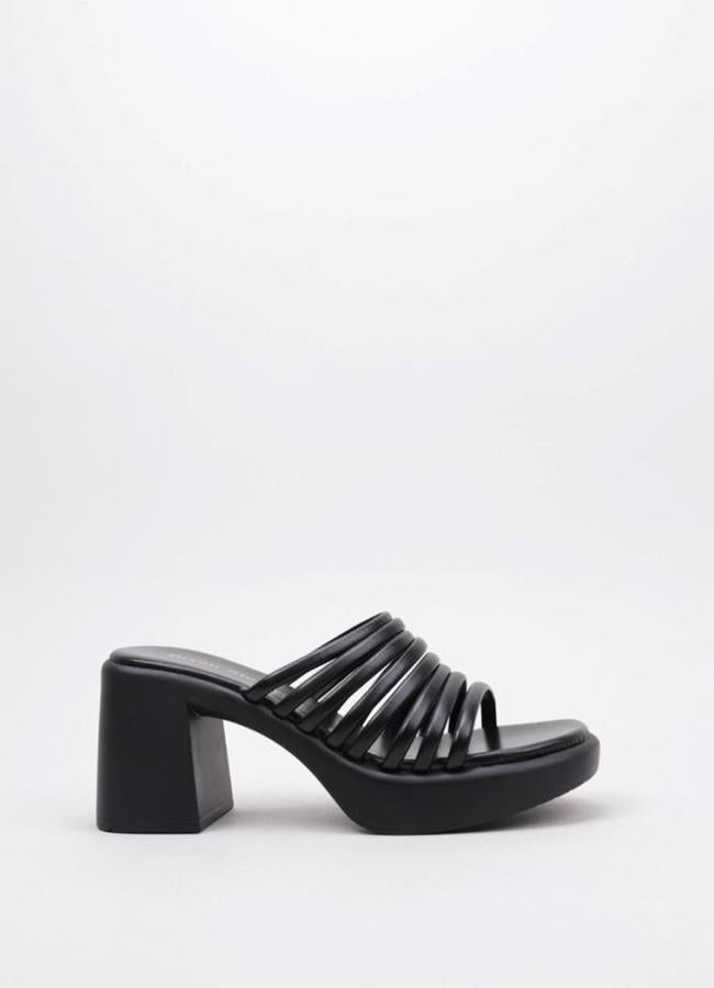 Sandalias negras de Bryan Stepwise, 48,95 euros.