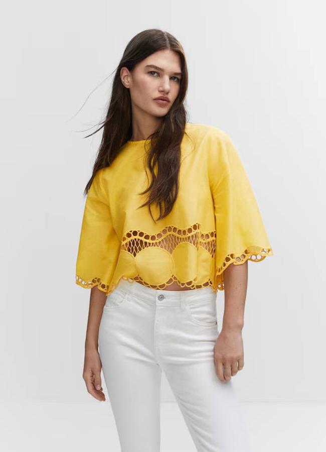 Blusa perforada oversize color amarillo