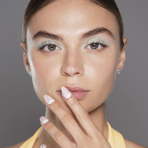 Uñas ready to wear, la tendencia en manicura rápida que llevarás en ocasiones especiales