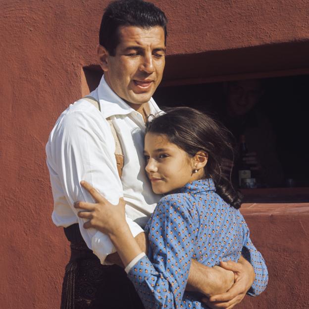 La verdadera y compleja relación de Carmen Ordóñez con su padre, el torero Antonio Ordóñez