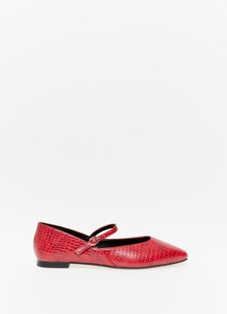 Zapatos rojos de Sfera (21,95 euros)