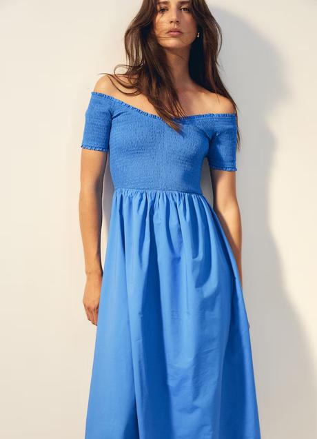 Vestido azul de H&M (29,99 euros)