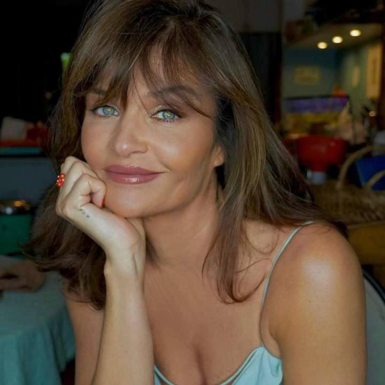 Helena Christensen con piel madura de más de 50 años sin arrugas/@HELENACHRISTENSEN