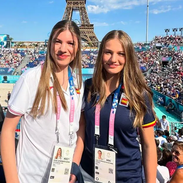 Leonor y Sofía se van de París: del momento Nadalcaraz a sus looks deportivos, los mejores recuerdos de sus Juegos Olímpicos