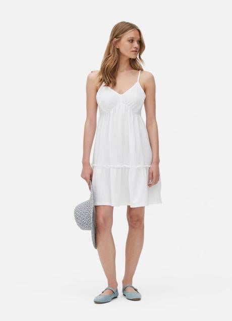 Vestido blanco de Primark (14 euros)