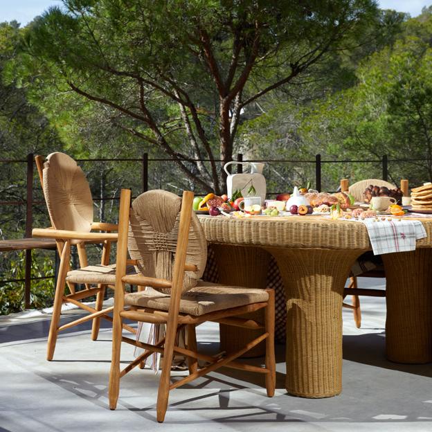 Conjunto de mesa de ratán de Heaps & Woods.