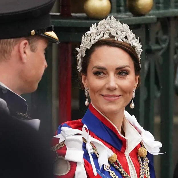 Sale a la luz la advertencia que le hizo Kate Middleton al príncipe Guillermo minutos antes de la coronación del rey Carlos III