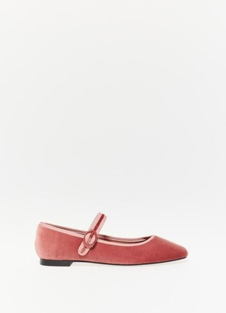 Zapatos rosas de Sfera (17,99 euros)