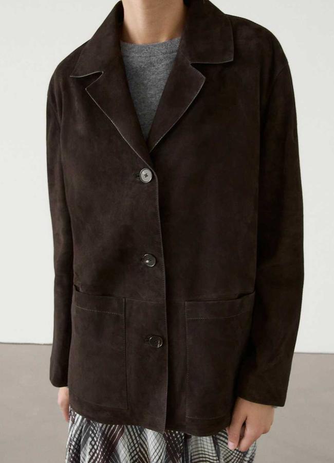 Americana piel ante bolsillos de Massimo Dutti (269€)